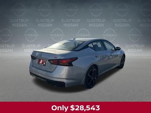 2025 Nissan Altima SR