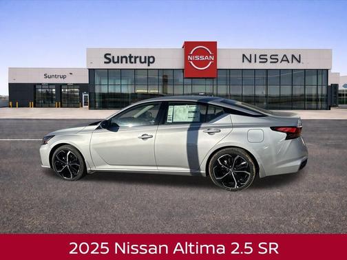 2025 Nissan Altima SR
