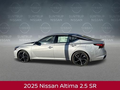 2025 Nissan Altima SR