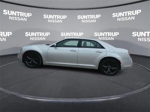 2023 Chrysler 300 S