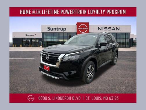 2025 Nissan Pathfinder SL