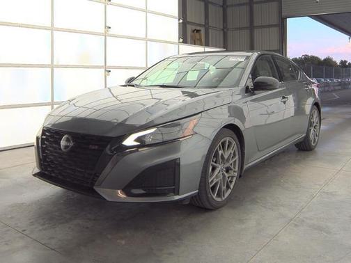 2024 Nissan Altima 2.0 SR