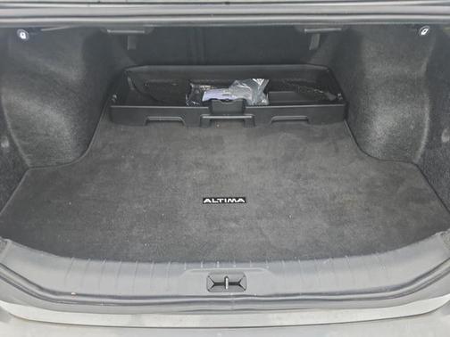 2024 Nissan Altima 2.0 SR