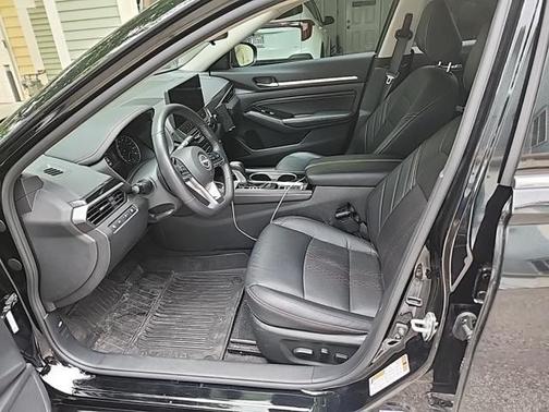 2023 Nissan Altima 2.0 SR