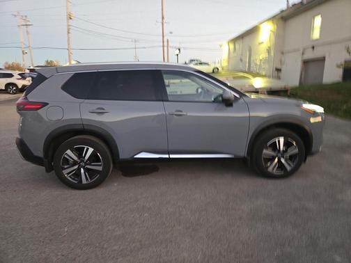 2023 Nissan Rogue Platinum