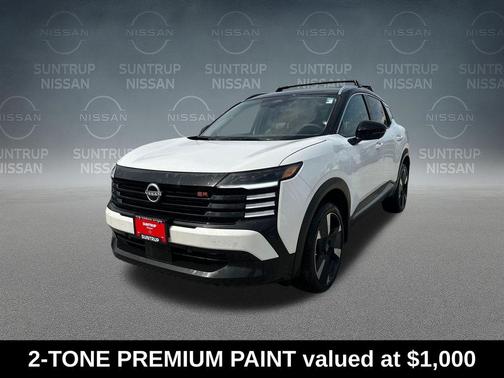 2t Wht Blk Roof 2026 Nissan Kicks SR