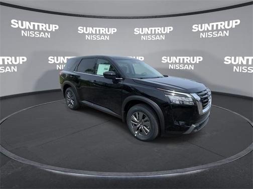 2025 Nissan Pathfinder S