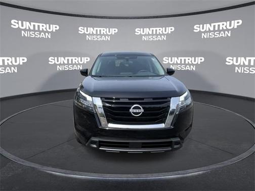 2025 Nissan Pathfinder S