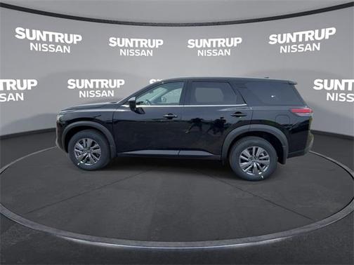2025 Nissan Pathfinder S