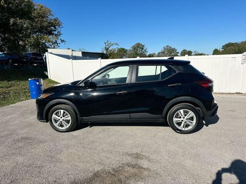 2023 Nissan Kicks S