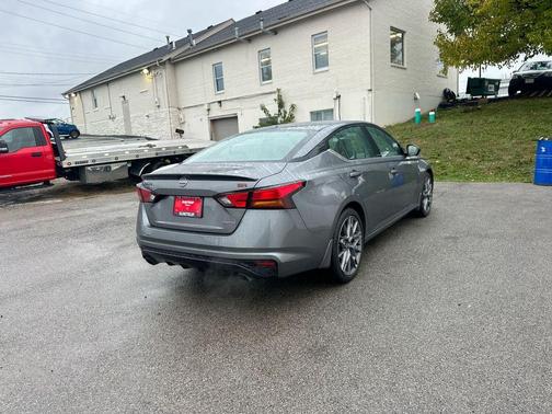 2024 Nissan Altima 2.0 SR