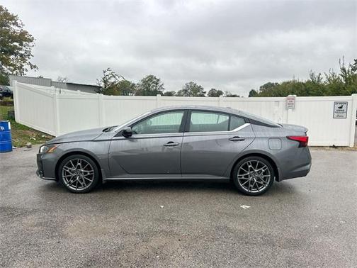 2024 Nissan Altima 2.0 SR