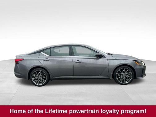 2024 Nissan Altima 2.0 SR