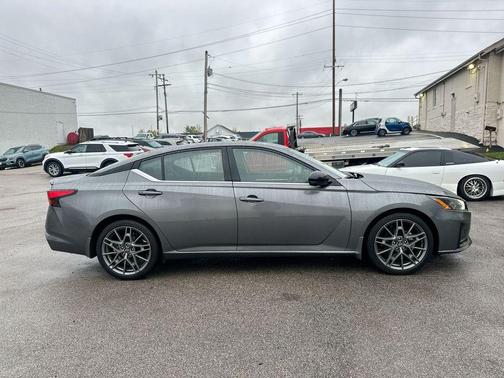 2024 Nissan Altima 2.0 SR