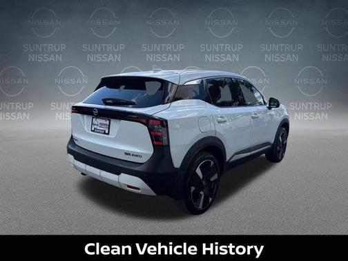 Aspen White Tri 2025 Nissan Kicks SR