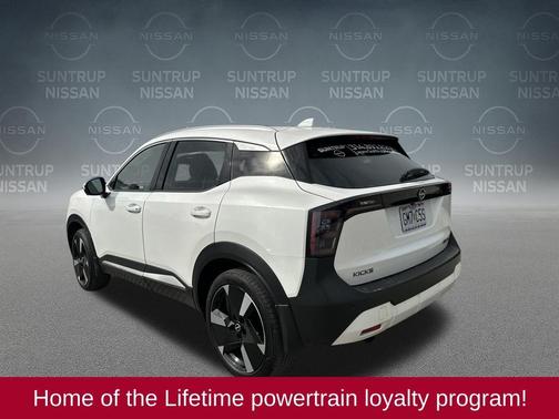 2025 Nissan Kicks SR