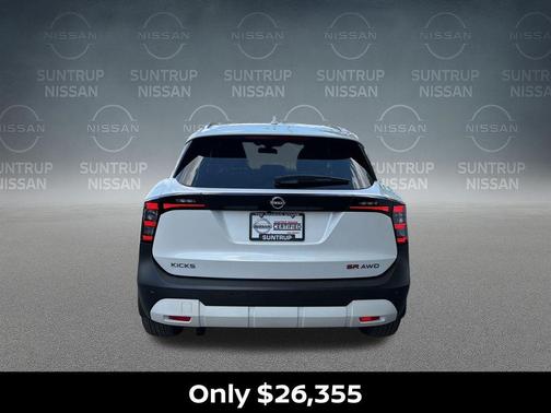 Aspen White Tri 2025 Nissan Kicks SR