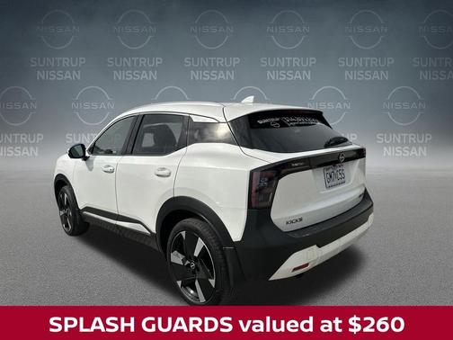 Aspen White Tri 2025 Nissan Kicks SR