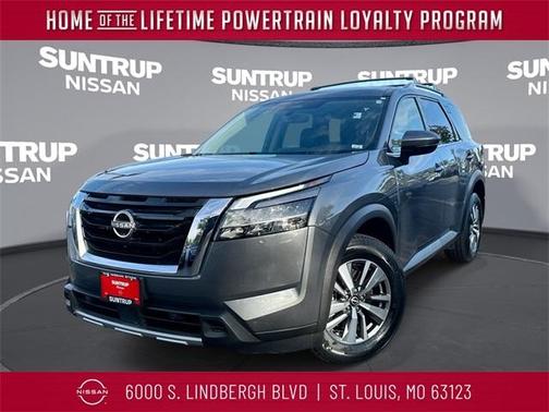 2024 Nissan Pathfinder SL