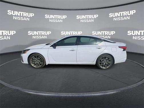 2024 Nissan Altima 2.0 SR
