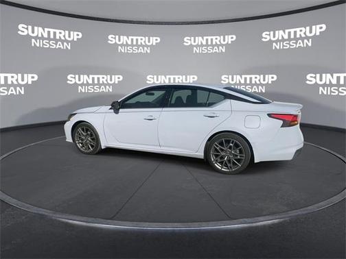 2024 Nissan Altima 2.0 SR
