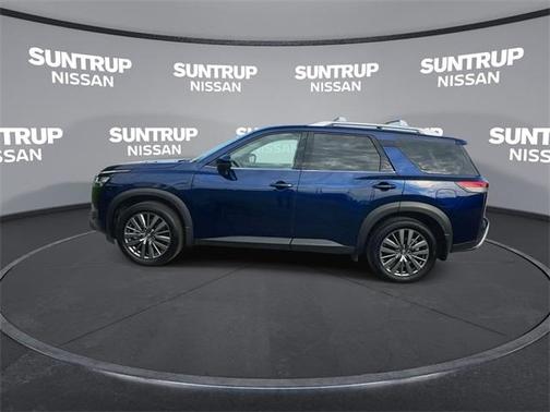 2024 Nissan Pathfinder SL