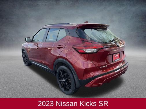 2023 Nissan Kicks SR