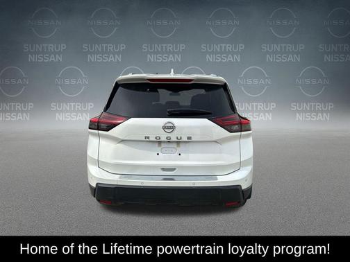 Pearl 2025 Nissan Rogue SV