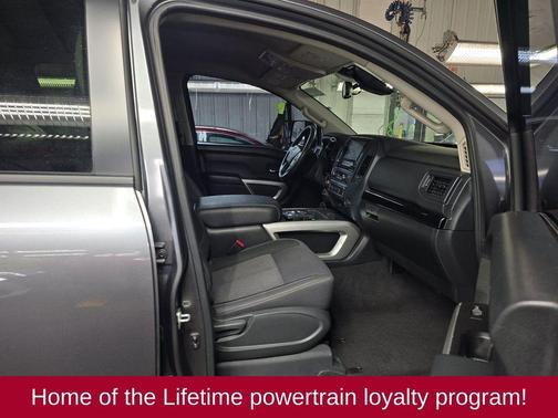 2024 Nissan Titan XD SV