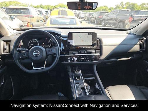 Super Black 2025 Nissan Pathfinder SL