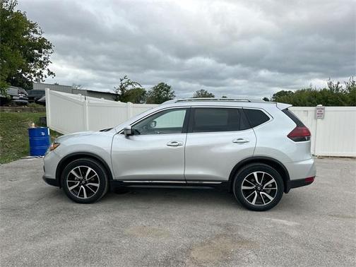 2020 Nissan Rogue SL