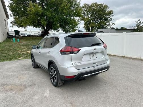 2020 Nissan Rogue SL
