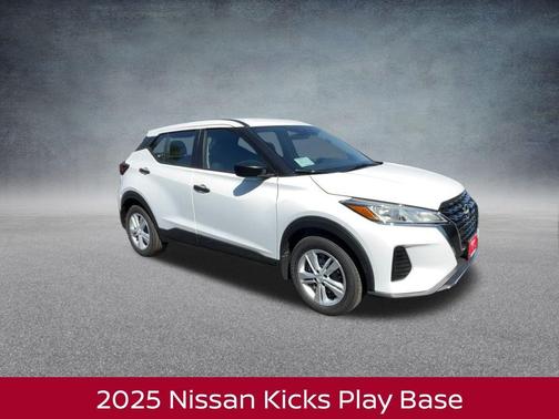 2025 Nissan Kicks Play S
