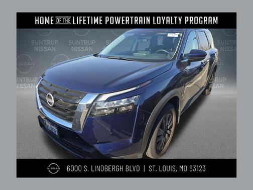 2025 Nissan Pathfinder SV