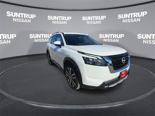 2025 Nissan Pathfinder Platinum
