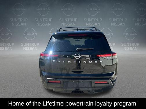 Black 2025 Nissan Pathfinder SV