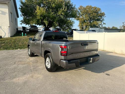 2024 Nissan Frontier SV