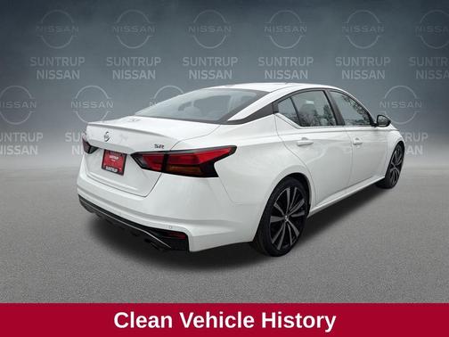 2022 Nissan Altima 2.5 SR