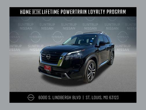 Super Black 2025 Nissan Pathfinder Platinum