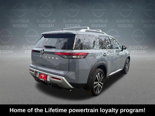 Boulder Gray Pearl 2025 Nissan Pathfinder Platinum