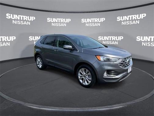 2023 Ford Edge Titanium