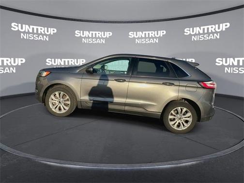 2023 Ford Edge Titanium