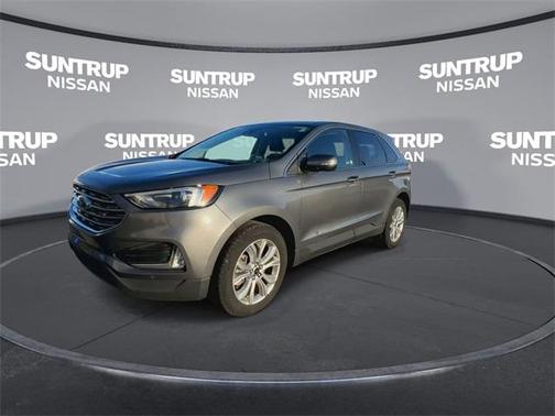 2023 Ford Edge Titanium