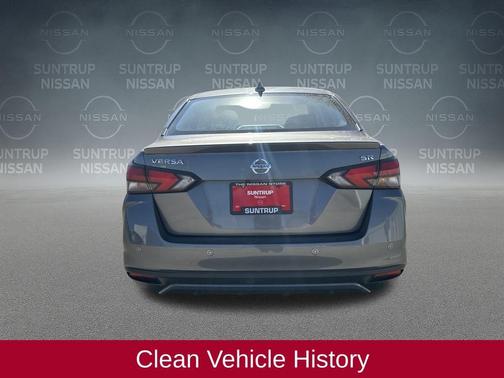 2022 Nissan Versa 1.6 SR