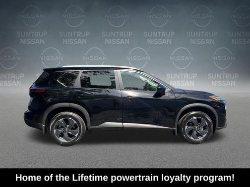 Super Black 2025 Nissan Rogue SV