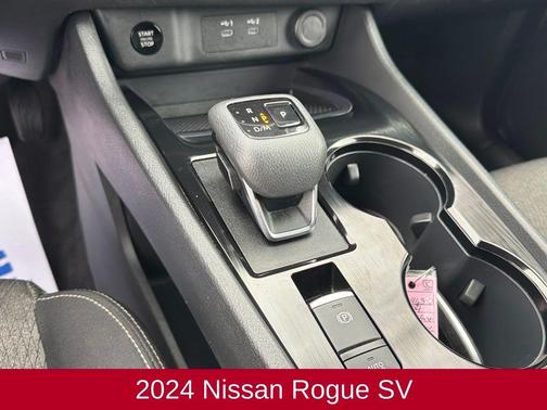 2024 Nissan Rogue SV