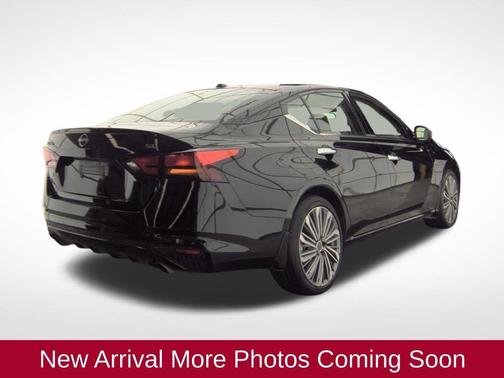 2025 Nissan Altima SL