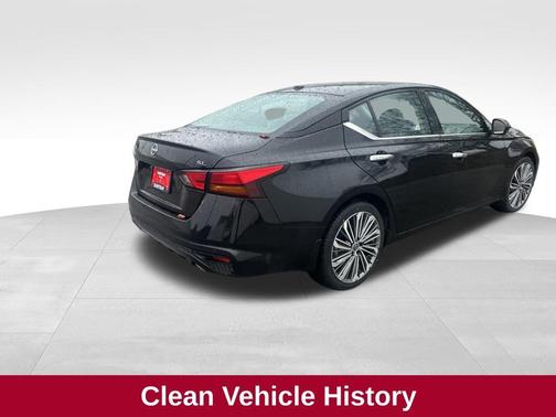 2025 Nissan Altima SL