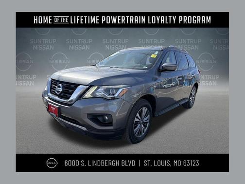 2018 Nissan Pathfinder SV