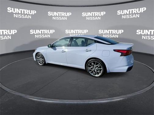 2024 Nissan Altima 2.0 SR